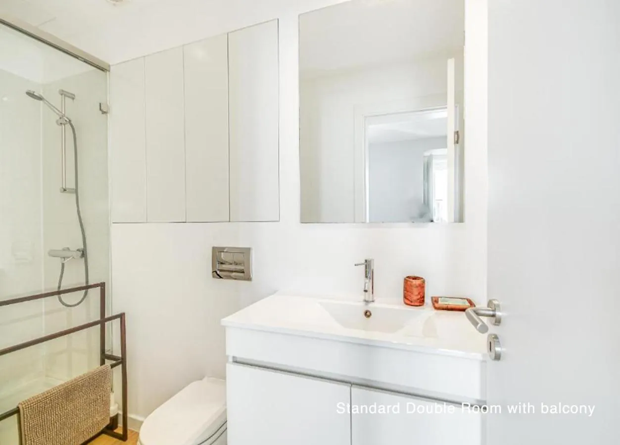 Bairro House Lisbon Charming Suites 2*,